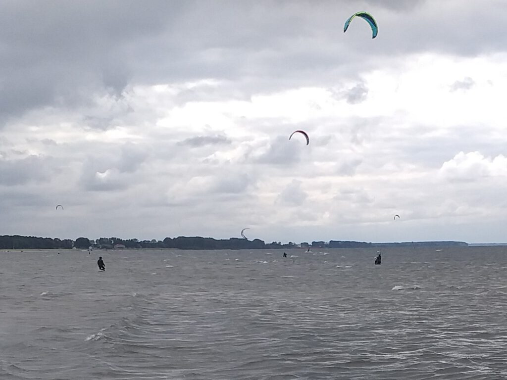 und Surfen